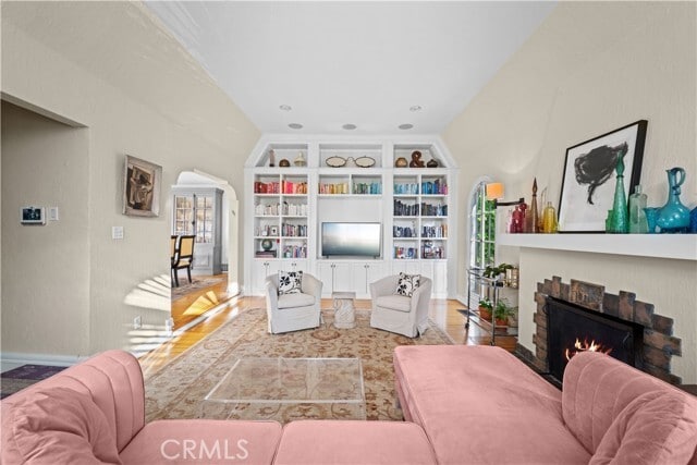 Building Photo - 1630 Warnall Ave