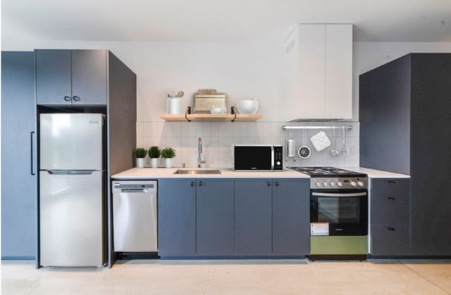 Building Photo - Amp House