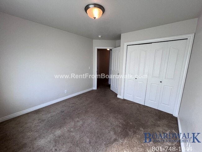 Building Photo - SPECTACULAR 5 Bed home in South Jordan!