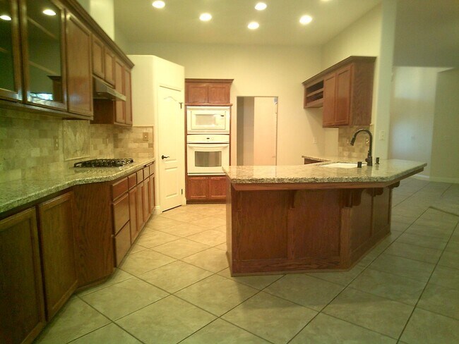 Building Photo - 8501 Exodus Ln