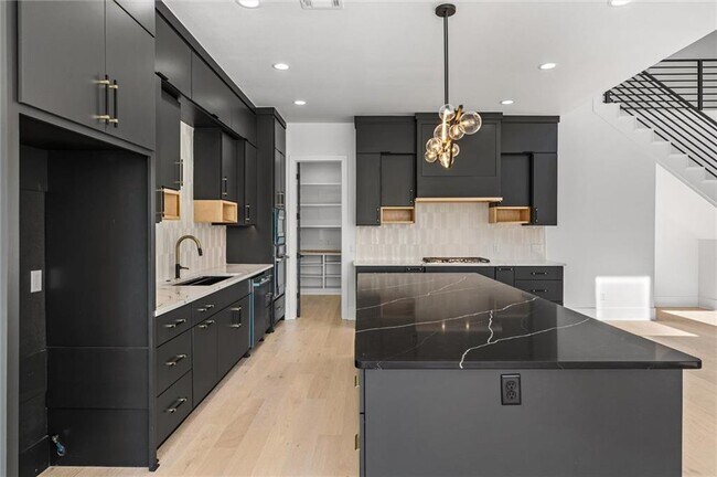 Building Photo - 4427 S 88th St