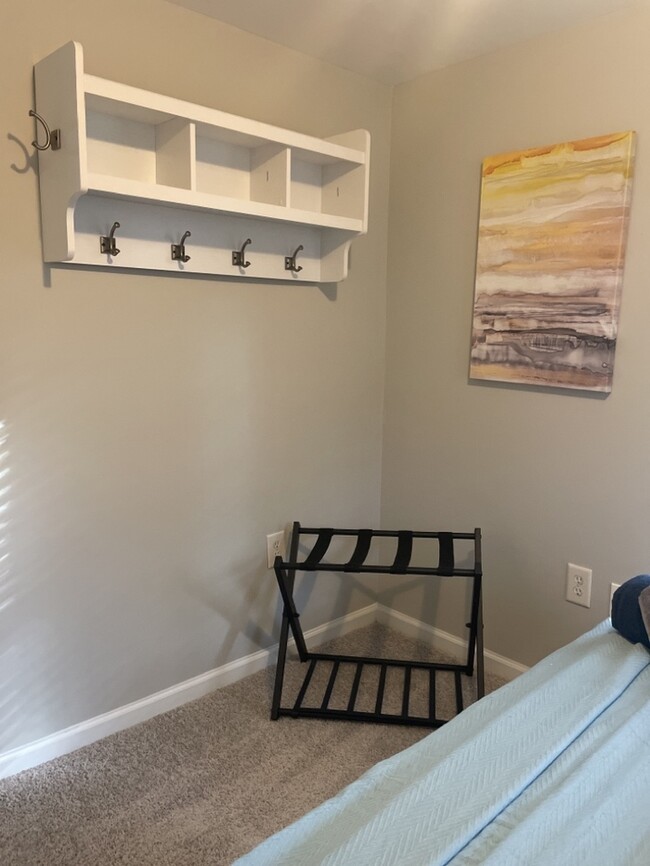 Building Photo - FULLY FURNISHED 408 Miles Road