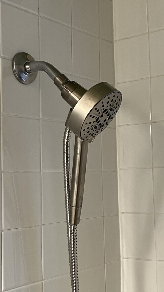 Building Photo - 75 Pearson Rd