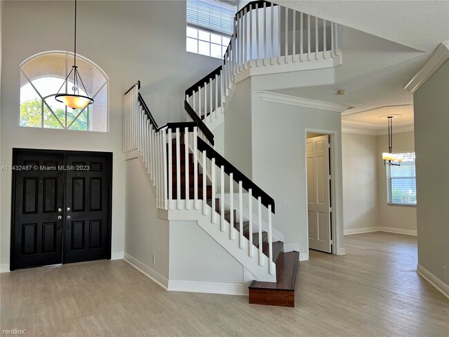 Building Photo - 4 br, 3 bath House - 571 Stonemont Dr
