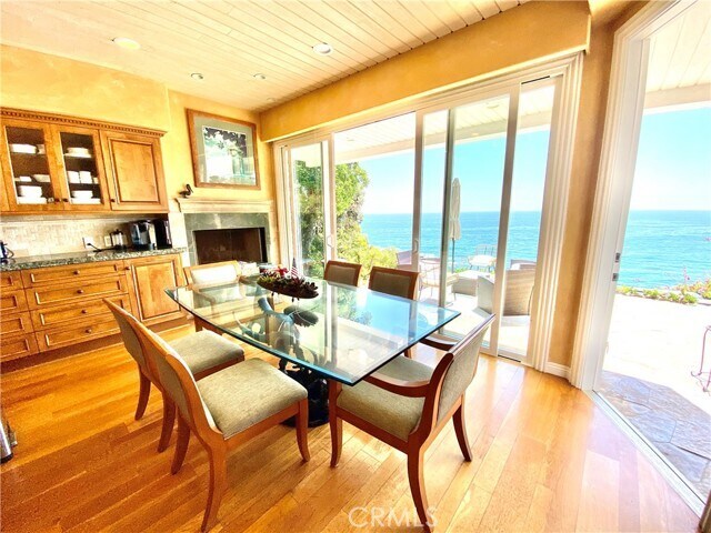 Building Photo - 1137 Marine Dr