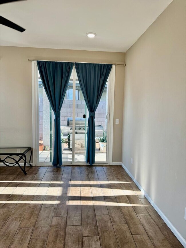 Building Photo - 17388 W Country Club Terrace