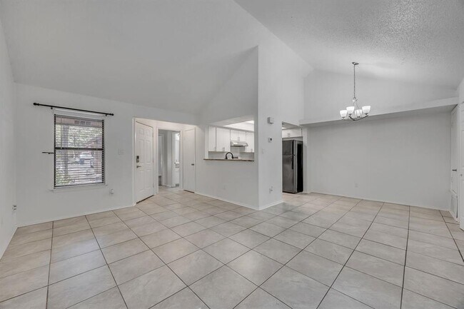 Building Photo - 1008 Milford Way