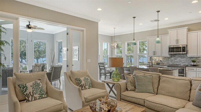 Building Photo - 280 St Lucia Dr