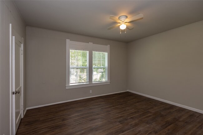 Building Photo - 4150 Brandon Ave