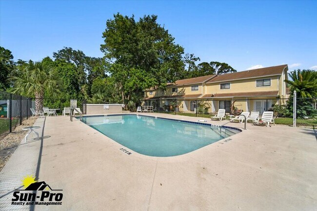 Building Photo - 480 Reed Canal Rd