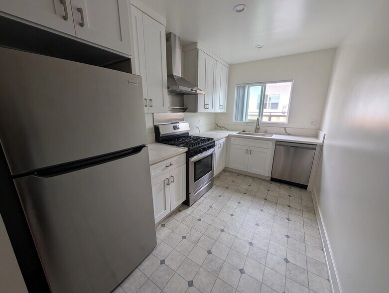 Building Photo - 1514 Orange Grove Ave