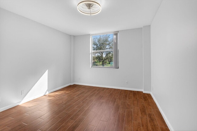 Building Photo - 5260 NW 2nd Ave