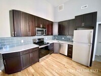 Building Photo - 1523 W Girard Ave