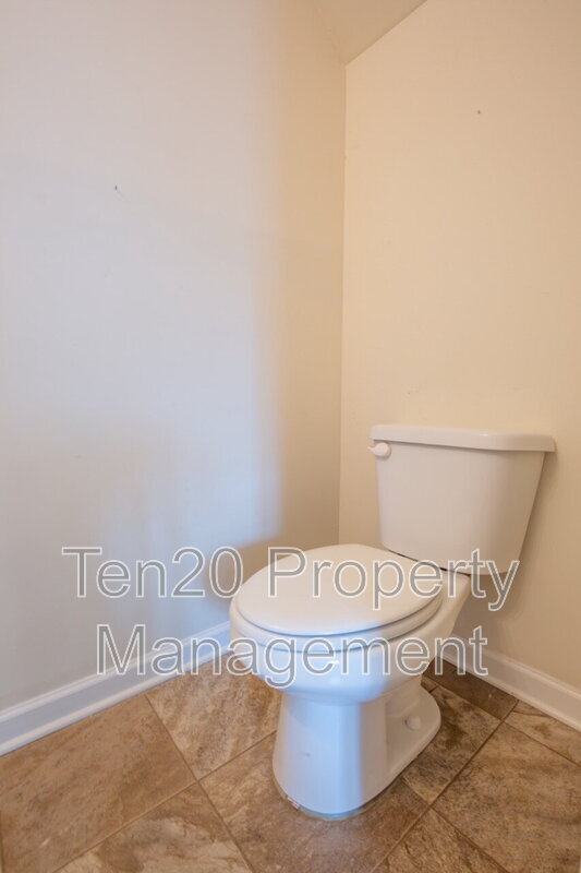 Building Photo - 365 Partisan Dr