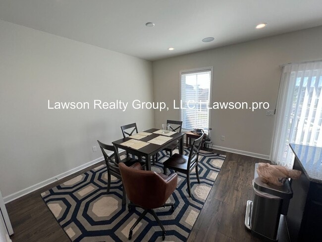 Building Photo - Upscale and Spacious Daleville Townhome