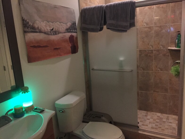 Building Photo - 1835 N 19th St