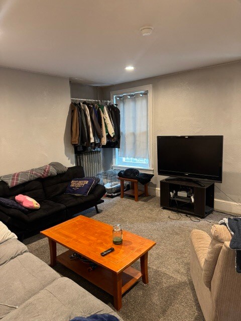 Bedroom - 206 S Walnut St
