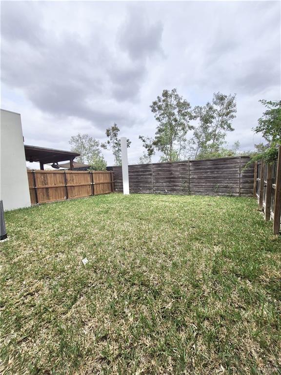 Building Photo - 40 Corales St