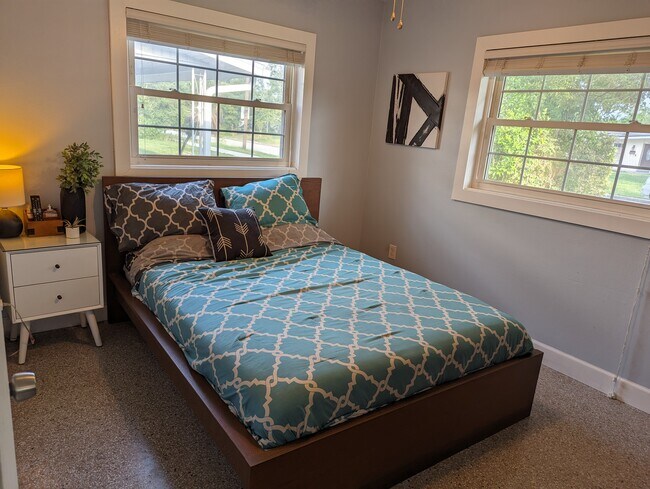 Building Photo - 3701 Ibis Dr