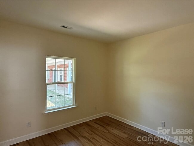 Building Photo - 7045 Somerset Springs Dr