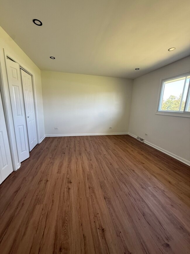 Building Photo - 17800 Wolf Rd