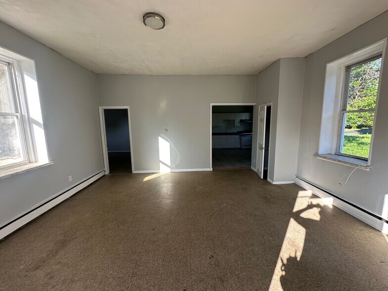Building Photo - 1217 Arrott St