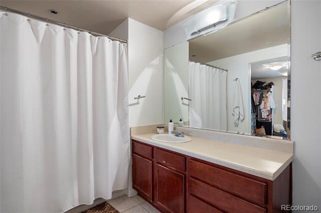 Building Photo - 1475 Delgany St