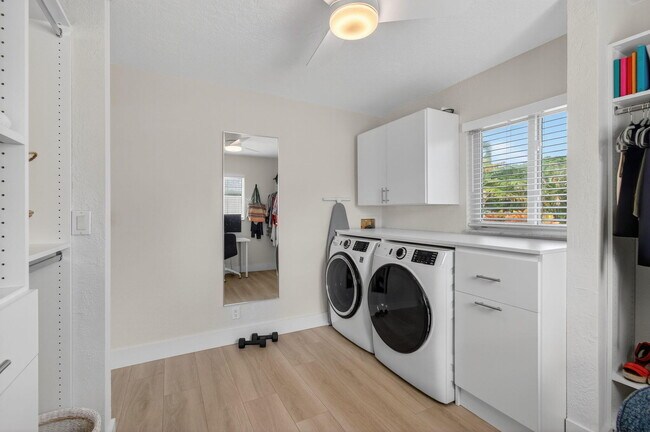 Building Photo - 802 Mallard Dr