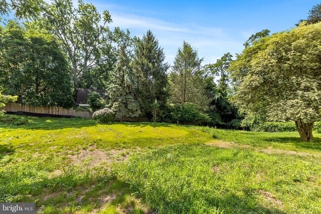 Building Photo - 261 Delmar St