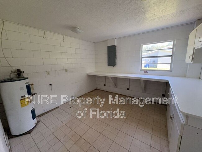 Building Photo - 12300 SE 128th Ct