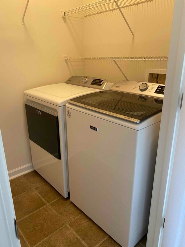 Building Photo - 102 Privett Ct