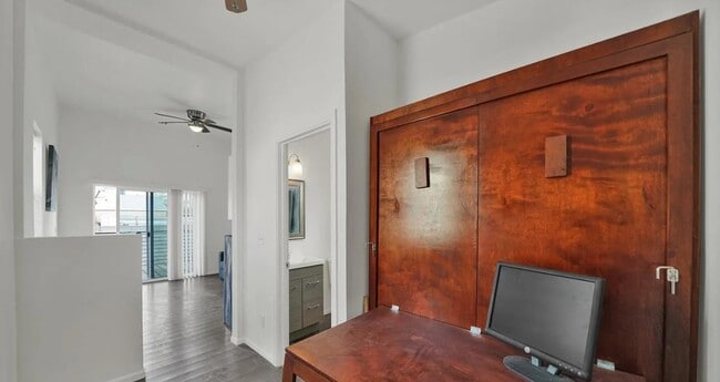 Building Photo - 1229 S 13th Ave