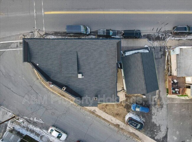 Building Photo - 147 N 9th St