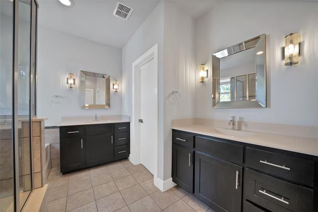 Building Photo - 2918 Merrimac St