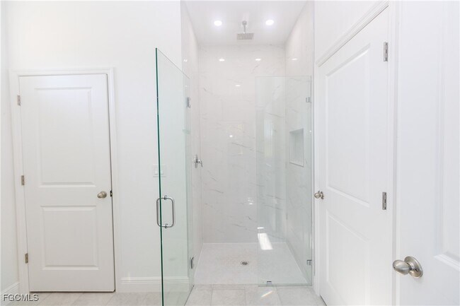 Building Photo - 1125 Jabara Cir