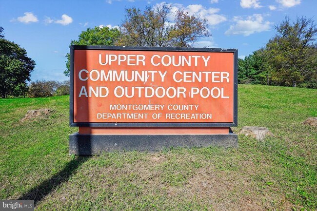 Building Photo - 502 Lawson Way