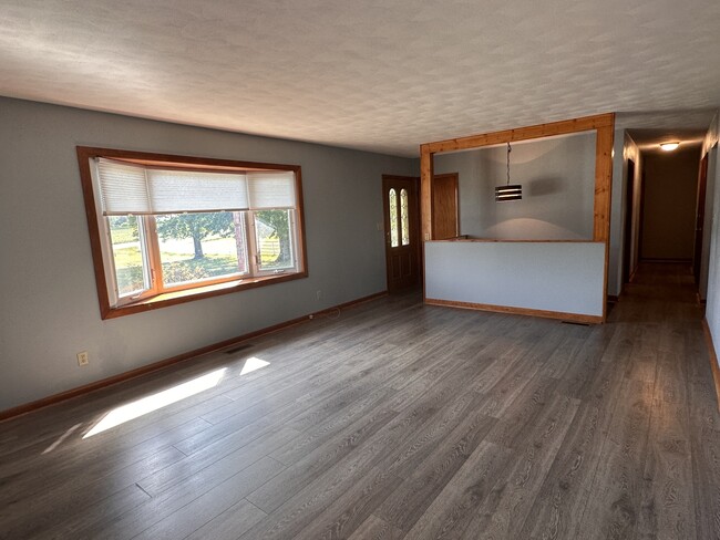 Building Photo - 3206 W 1000 N