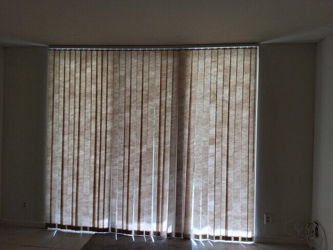 Building Photo - 3540 S Ocean Blvd