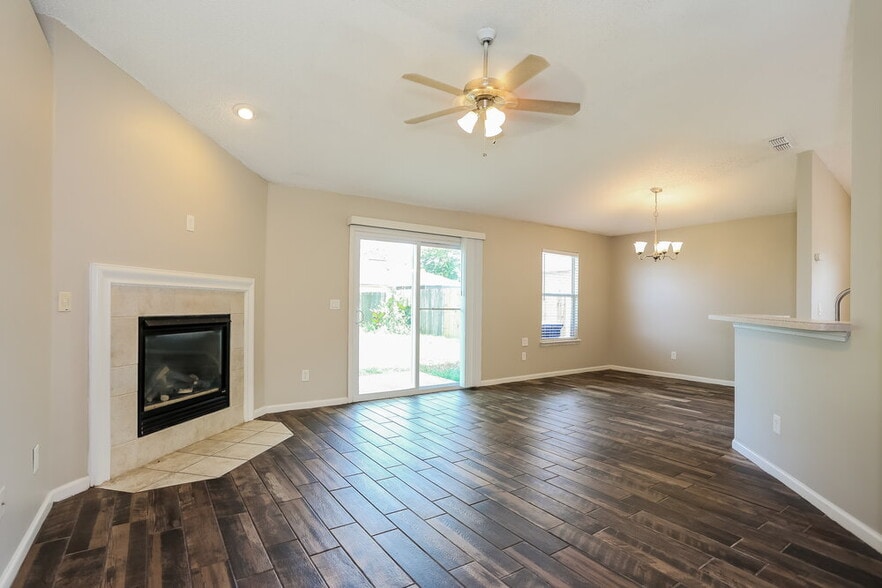 Building Photo - 3273 Net Ct