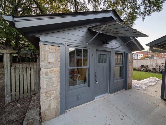 Building Photo - Adorable 1BR Studio Apartment near NCSU