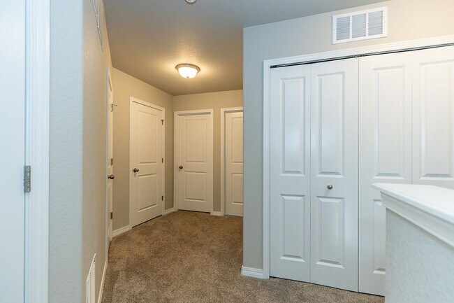 Building Photo - 4535 Samaritan Lp