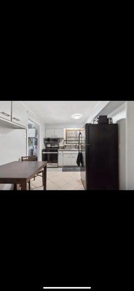 Building Photo - 234 N Hamilton St