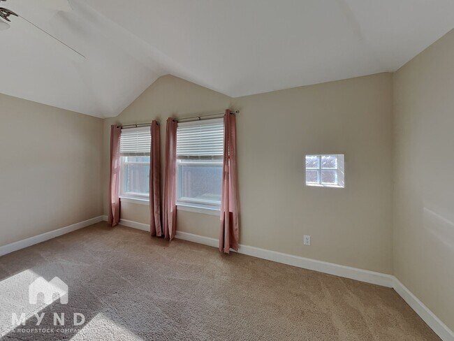 Building Photo - 8705 Bryam St