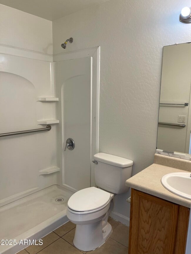Building Photo - 2526 W Ocotillo Rd