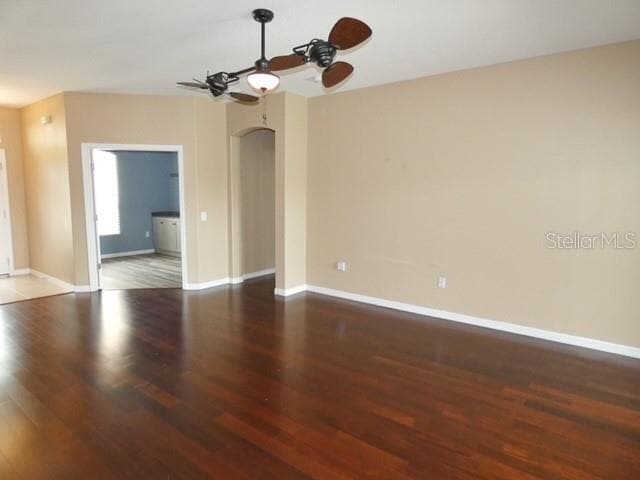 Building Photo - 2630 Lookout Ln