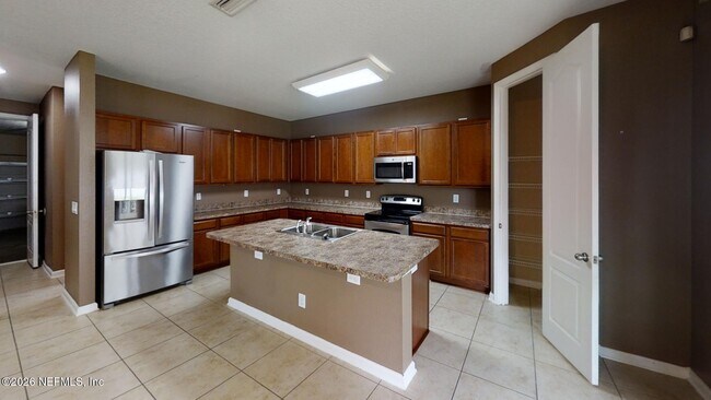 Building Photo - 15695 Lexington Park Blvd