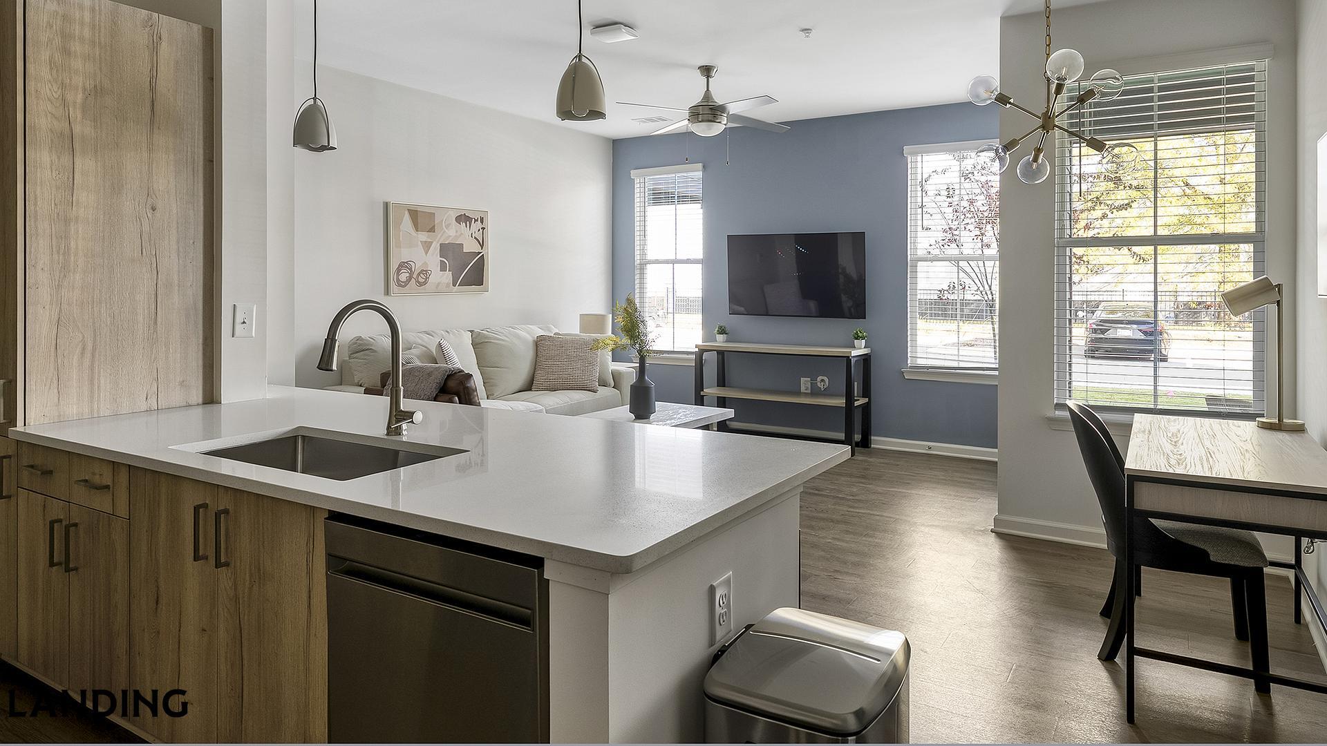 Building Photo - 2800 Milan Ct