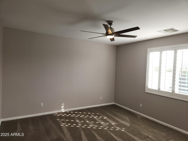 Building Photo - 13431 W Range Mule Dr