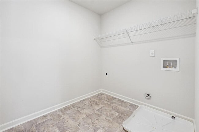 Building Photo - 177 Whitewood Dr