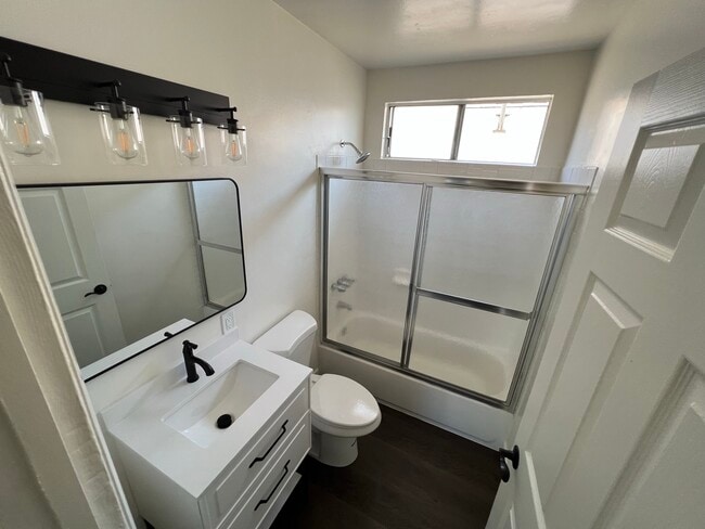 Building Photo - 1415 Seward St